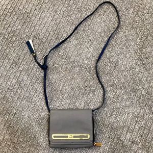 VINCE CAMUTO LEATHER CROSSBODY PURSE